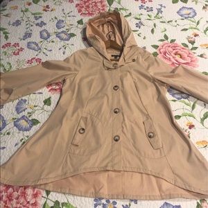Ladies rain/light weight jacket